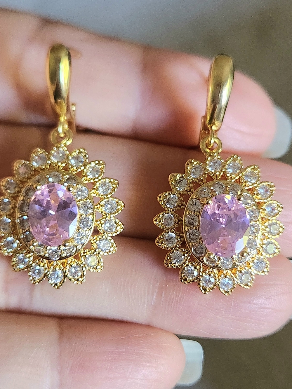 New 18K Gold Plated Oval Cut Pink Sapphire Diamond Dangle Drop Hopp Earrings